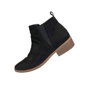 Time and Tru .Women's Elastic Memory Form Black Bootie Size 10